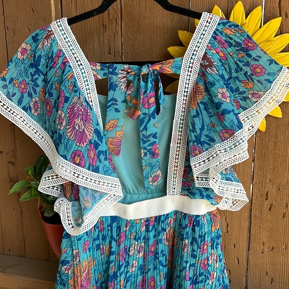 Floral Blue Maxi Dress - Picture 6 of 7